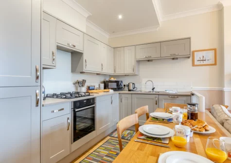 The kitchen & dining area at 1 Dolphin Court, Woolacombe