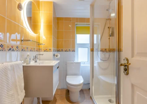 The shower room at 1 Dolphin Court, Woolacombe