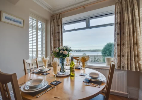 The dining area at 1 Pentyre House, Padstow