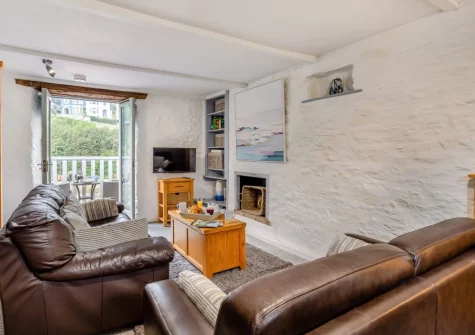 The living area at 1 Riverview, Looe