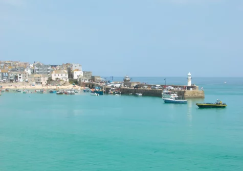 1 Seabirds House is an ideal base for exploring St Ives and everything the town has to offer