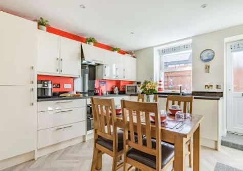 The kitchen & dining area at 1 Seascape, Westward Ho!
