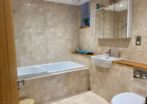 The bathroom at 1 Seascape, Westward Ho!