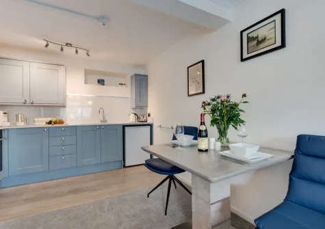 The dining area & kitchen at 1 West Quay, Looe