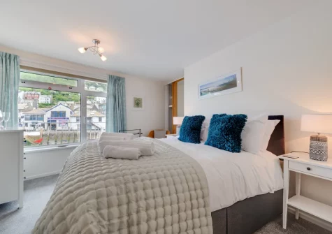 The bedroom at 1 West Quay, Looe