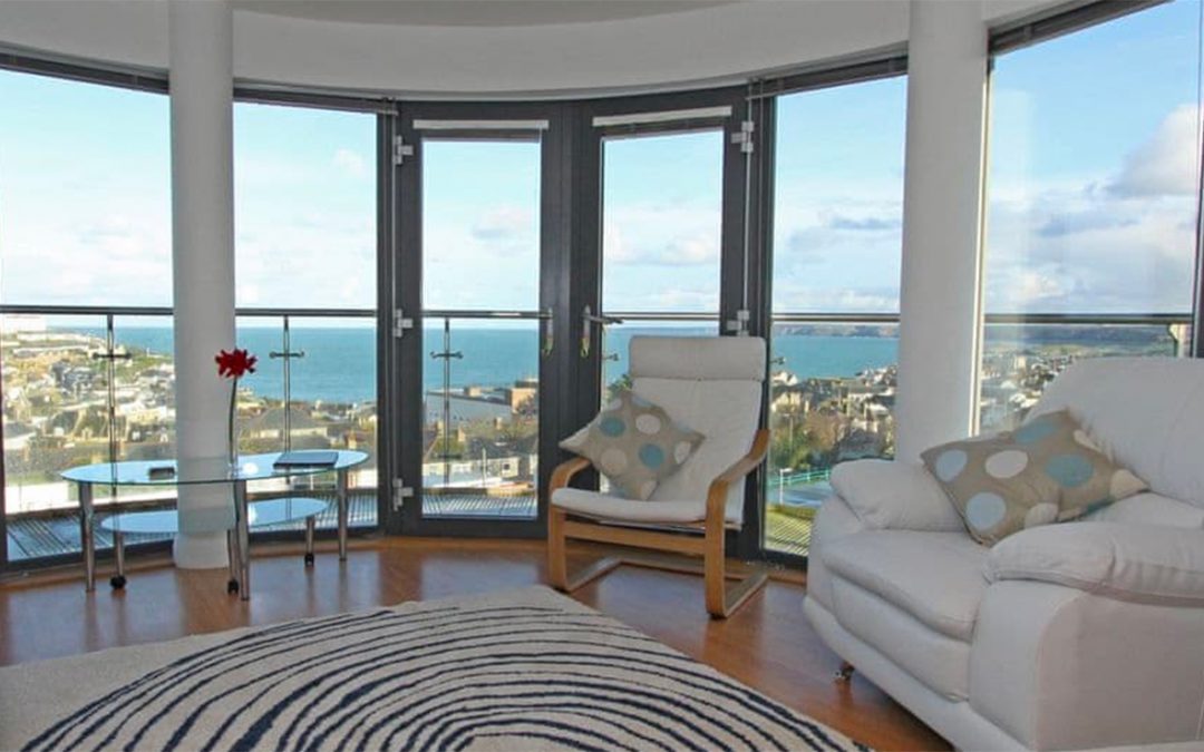 10 Horizons, Newquay