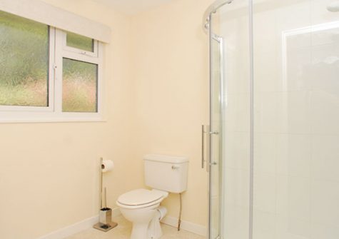The bathroom @ 10 Mount Brioni, Seaton