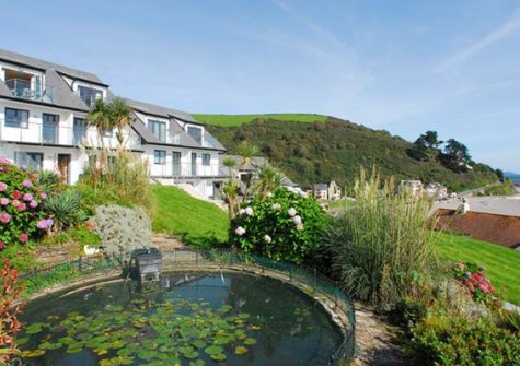 Relax in the communal gardens @ Mount Brioni, Seaton