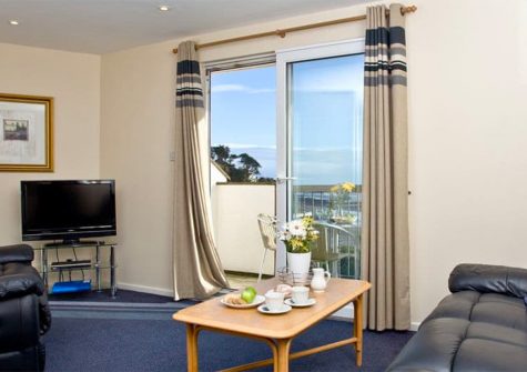 10 Mount Brioni, Seaton