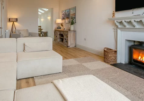 10 Park Avenue, St Ives is an elegant 4-bedroom townhouse with spectacular sea views over this charming Cornish town. Enjoy luxurious interiors, warming wood burner, and private raised garden. Perfect for families seeking artistic St Ives charm.