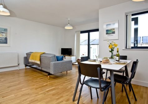 The dining area at 10 Seaquest, Newquay