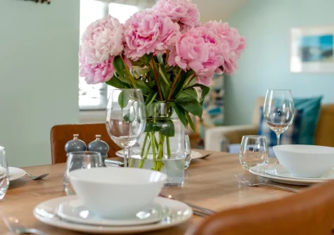 The dining area at 10 The Watermark, Newquay