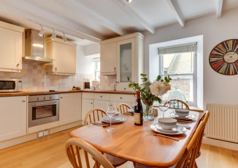 The kitchen & dining area at 11 Burrow Road, St Ives
