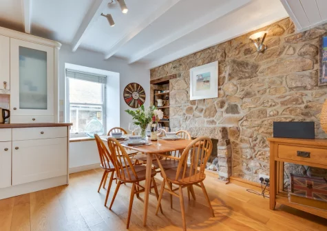 The kitchen & dining area at 11 Burrow Road, St Ives