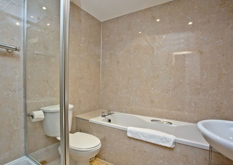 The bathroom at 11 Red Rock, Dawlish Warren