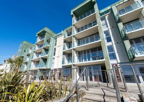 Enjoy alfresco dining on the front terrace, with views of the golf course & glimpses of Fistral Beach