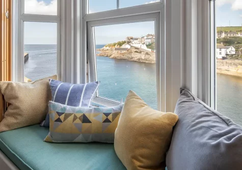 The living area at 12 Bay View, Porthleven