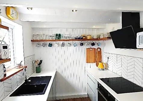 The kitchen at 12 Bay View, Porthleven