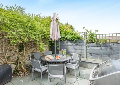 The patio, barbecue & alfresco dining area at 12 New Street, Padstow