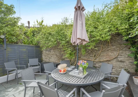 The patio, barbecue & alfresco dining area at 12 New Street, Padstow