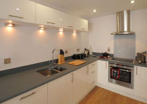 The kitchen @ 12 Ocean Point, Saunton