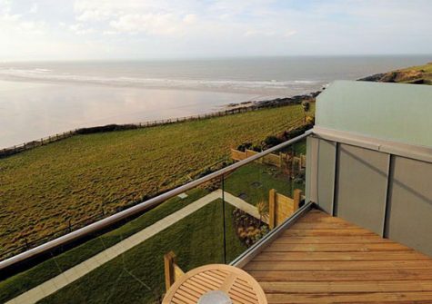 The bathroom @ 12 Ocean Point overlooks Saunton Sands