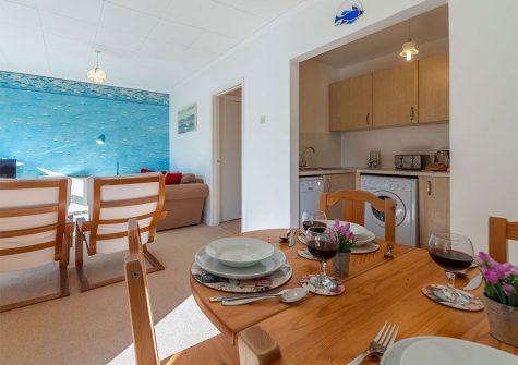 The dining area at 12 Westward, Polzeath