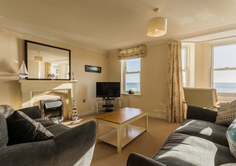 The living area at 13 Great Cliff, Dawlish