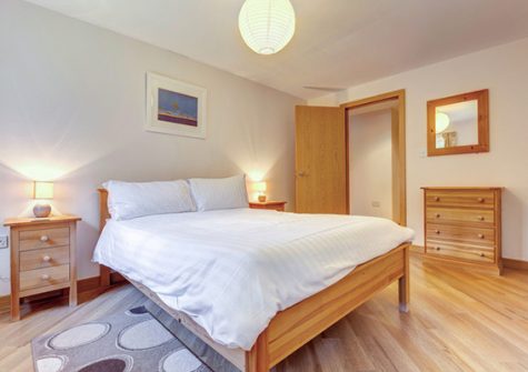 Bedroom 1 @ 13 Red Rock, Dawlish