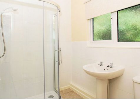 The bathroom @ 14 Mount Brioni, Seaton