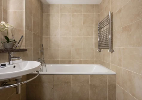 The bathroom at 15 The Sands, Carbis Bay