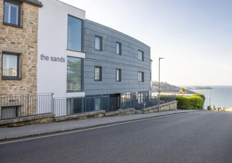 15 The Sands is an ideal base for lazy days on the beach and exploring everything the town has to offer