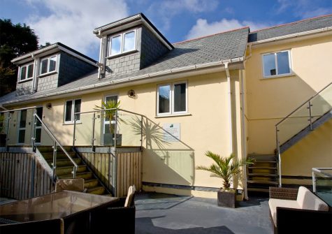 The outdoor patio at 17 At the Beach, Torcross