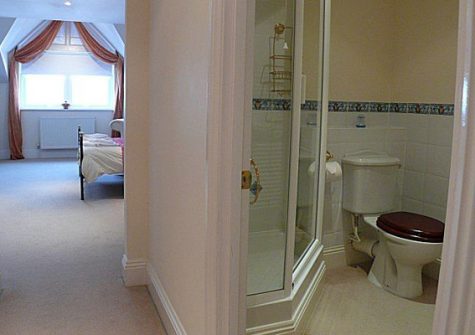 The en-suite to bedroom #1 @ 18 Moorings Reach