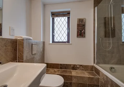 The bathroom at 18 Raleigh Close, Padstow