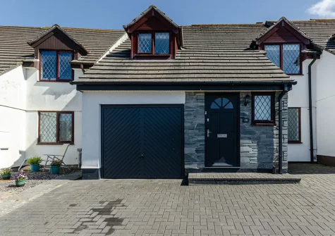 18 Raleigh Close ia deceptively spacious home just a mile from Padstow's historic harbour