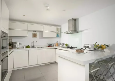 The kitchen at 18 The Sands, Carbis Bay