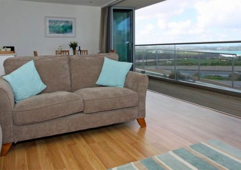 18 Zenith, Newquay