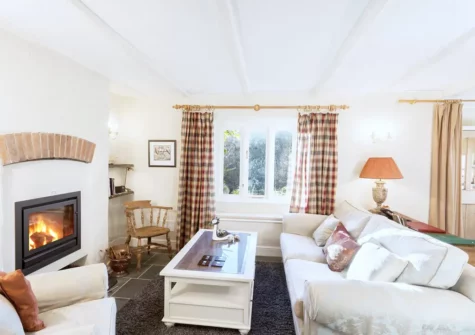 The living room at 2 Bittadon Cottages, Bittadon