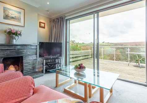 The living area at 2 Silvershell View, Port Isaac
