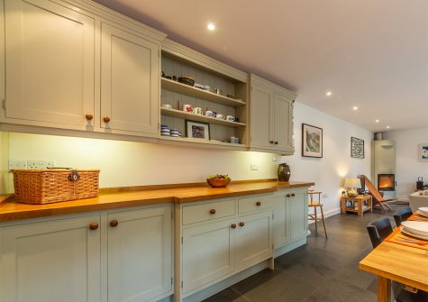 The kitchen at 2 The Fish Cellars, Port Quin