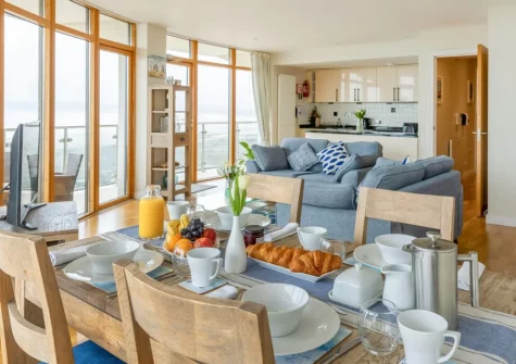 The dining area at 22 Horizon View, Westward Ho!