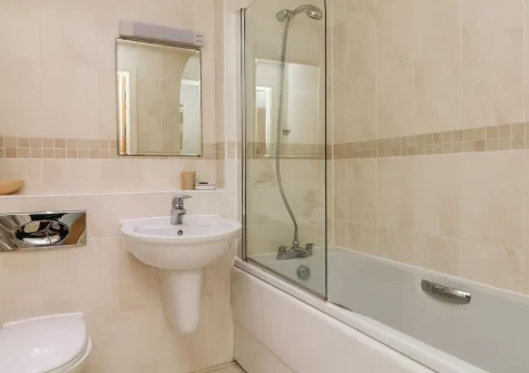 The bathroom at 25 The Waves, Tregurrian
