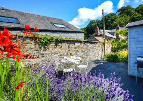 The terrace, barbecue & alfresco dining area at 26 Church Lane, Padstow