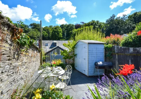 The terrace, barbecue & alfresco dining area at 26 Church Lane, Padstow