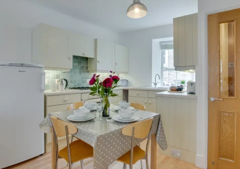 The kitchen & dining area at 26 Wesley Place, St Ives