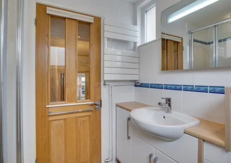 The shower room at 26 Wesley Place, St Ives