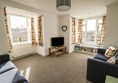 The living area at 27 Berries Avenue, Bude