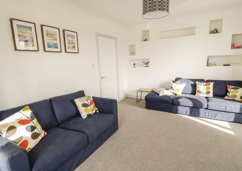 The living area at 27 Berries Avenue, Bude