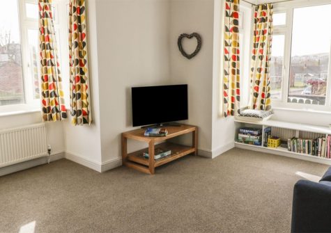 27 Berries Avenue, Bude